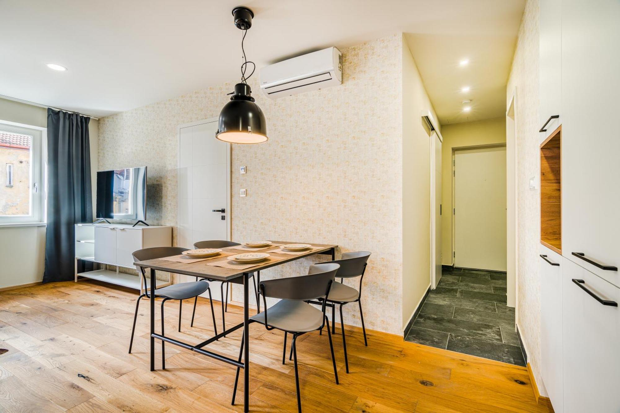 Apartamento Prague Days - Premium Loft W Terrace - View - Netflix - Ac Exterior foto
